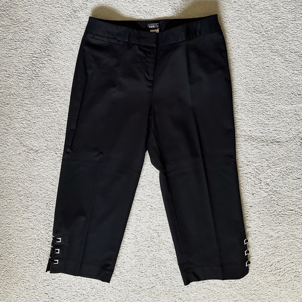 Women's Rafaella Curvy Black Capri Pants; Size 10